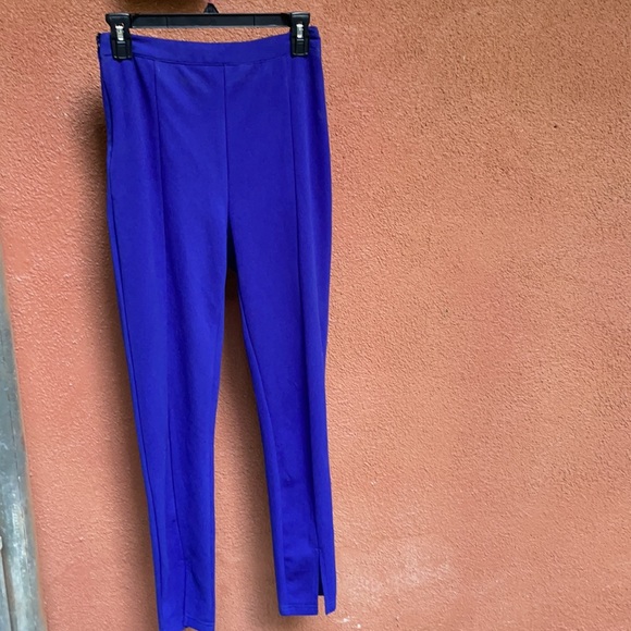 Perfect power suit! - Picture 2 of 3